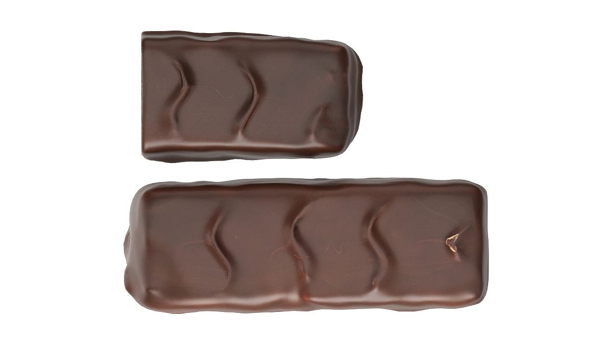 Chocolate bar with cut 01