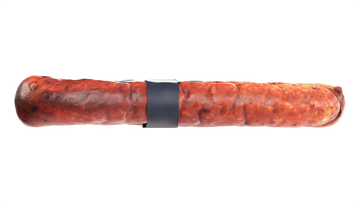 Smoked sausage ring with label